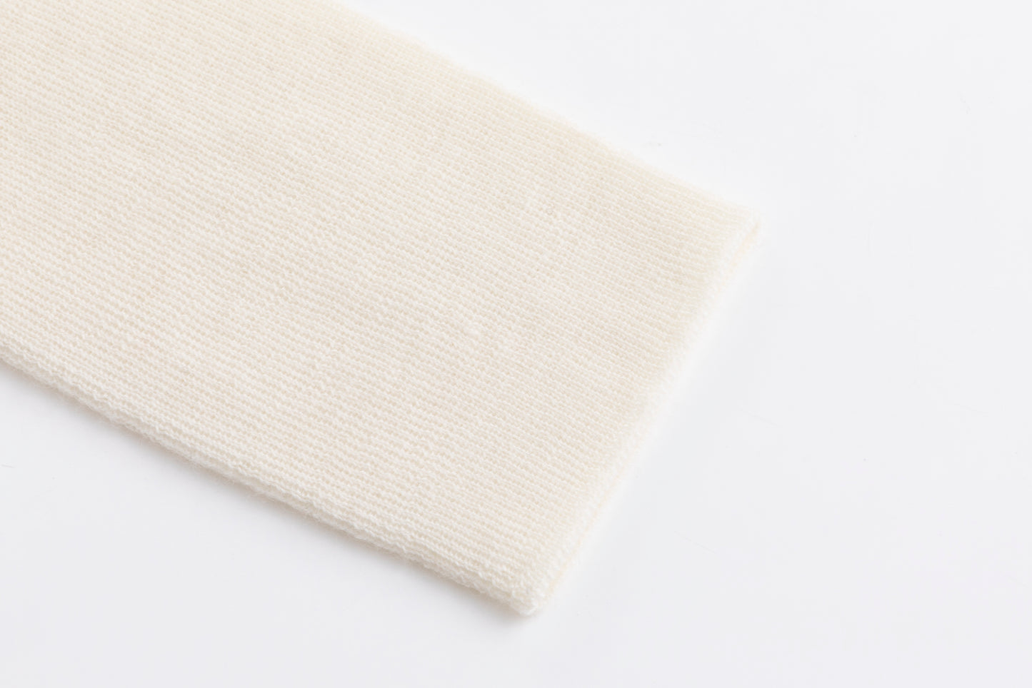 Women’s Fine-Spun Cashmere Mock Neck