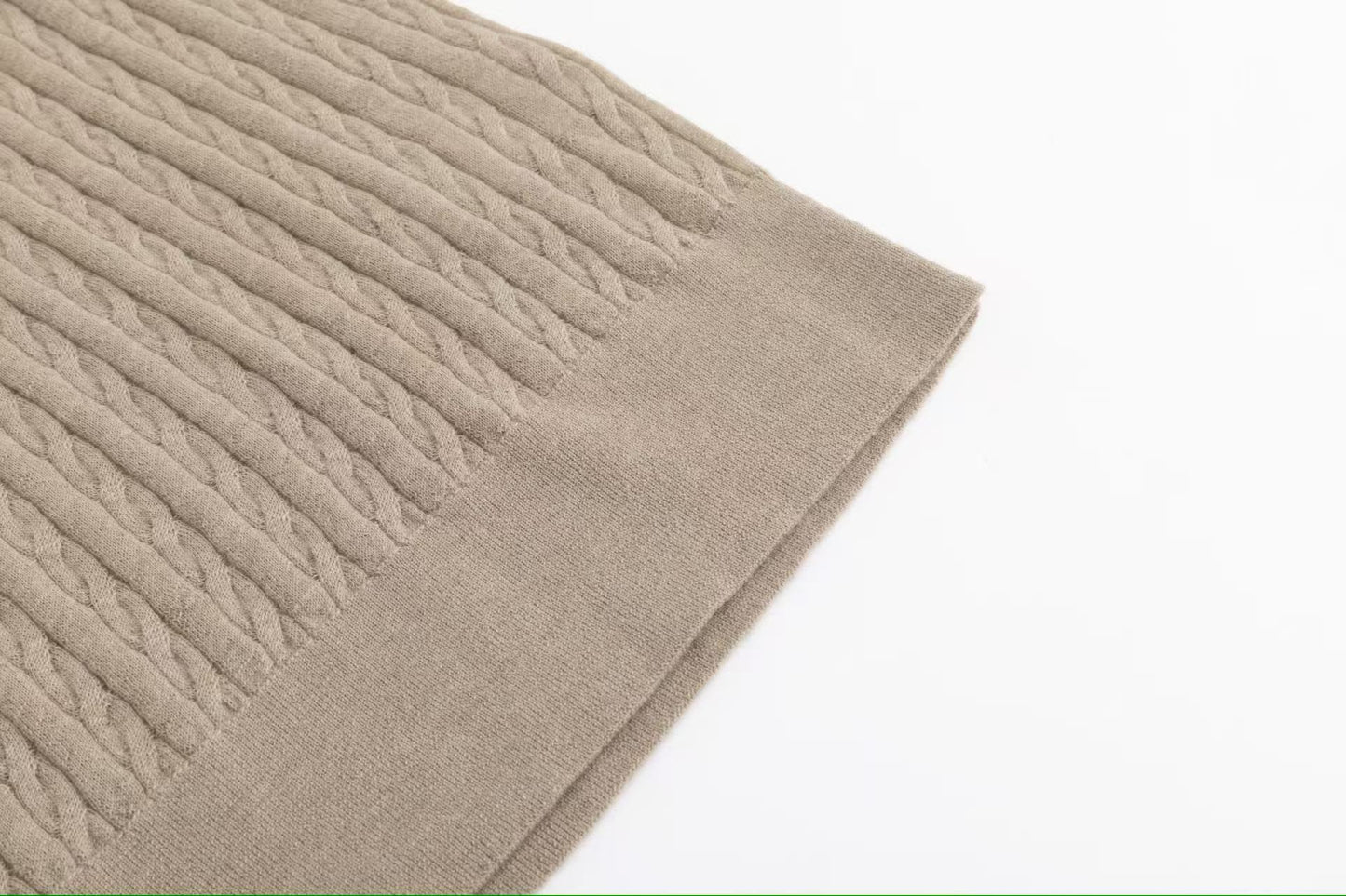 Women’s Fine-Spun Cashmere Cable Polo