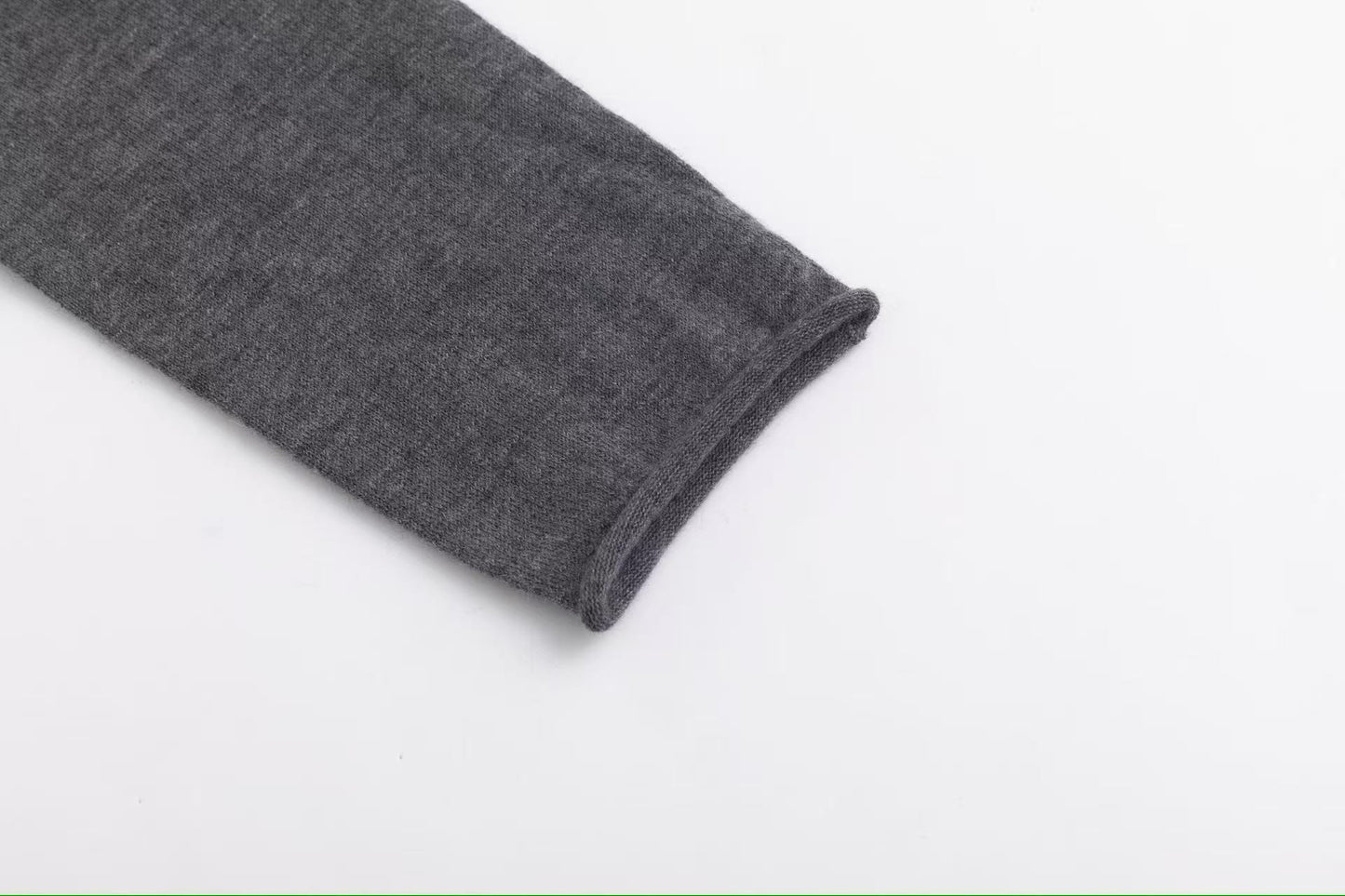 Women’s Fine-Spun Cashmere Crewneck Cardigan