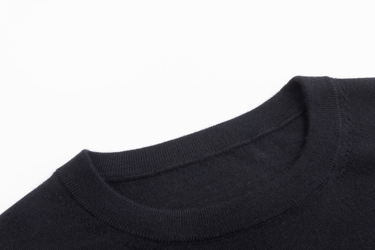 Men’s Fine-Spun Cashmere Crewneck