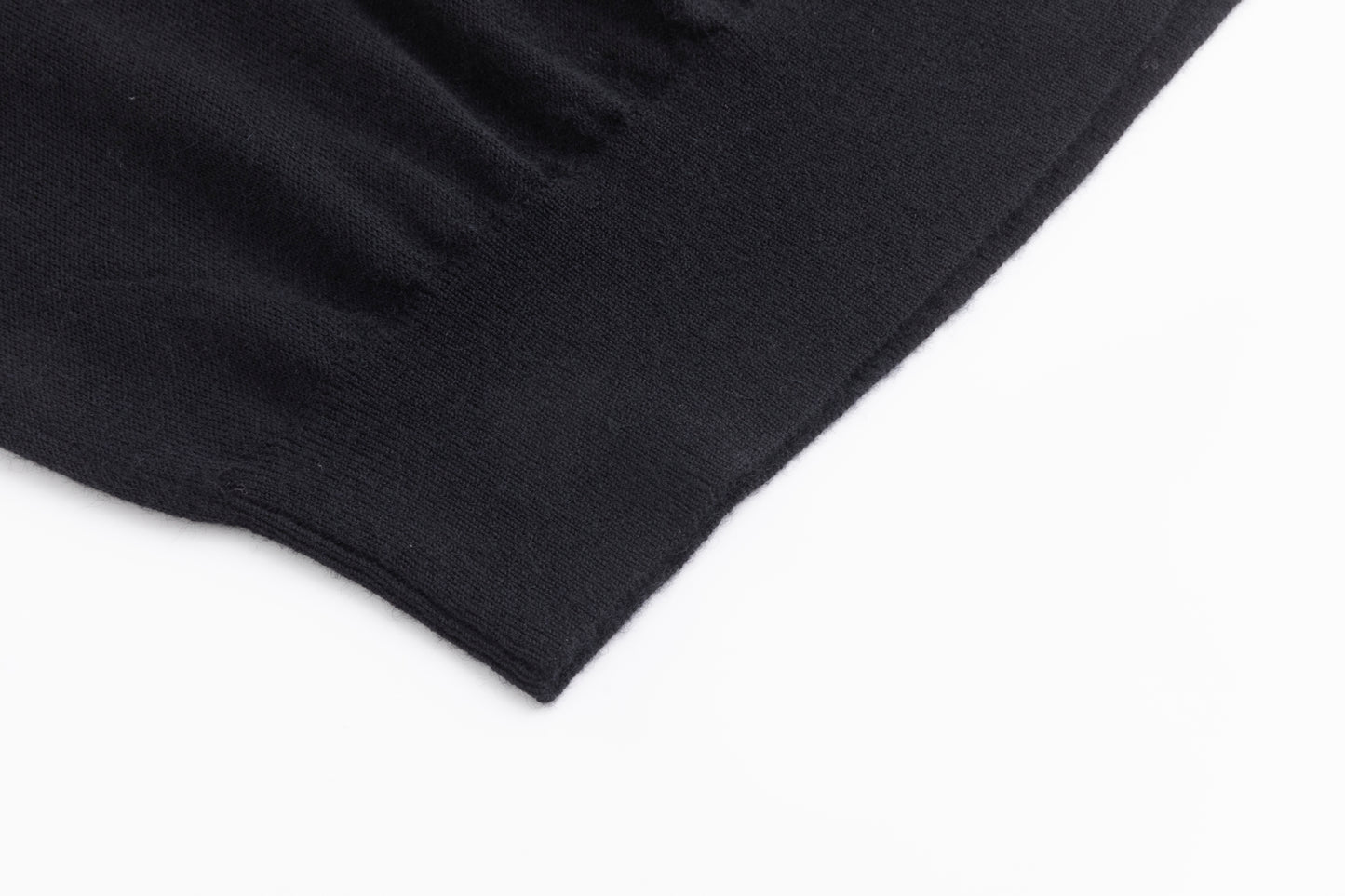 Men’s Fine-Spun Cashmere Crewneck